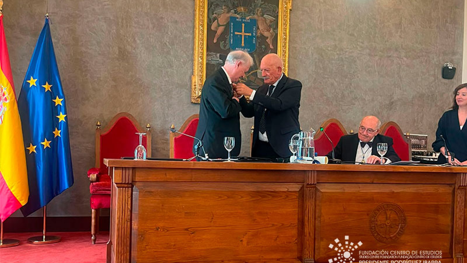Enrique Moradiellos, durante el acto de ingreso como miembro de honor en el RIDEA